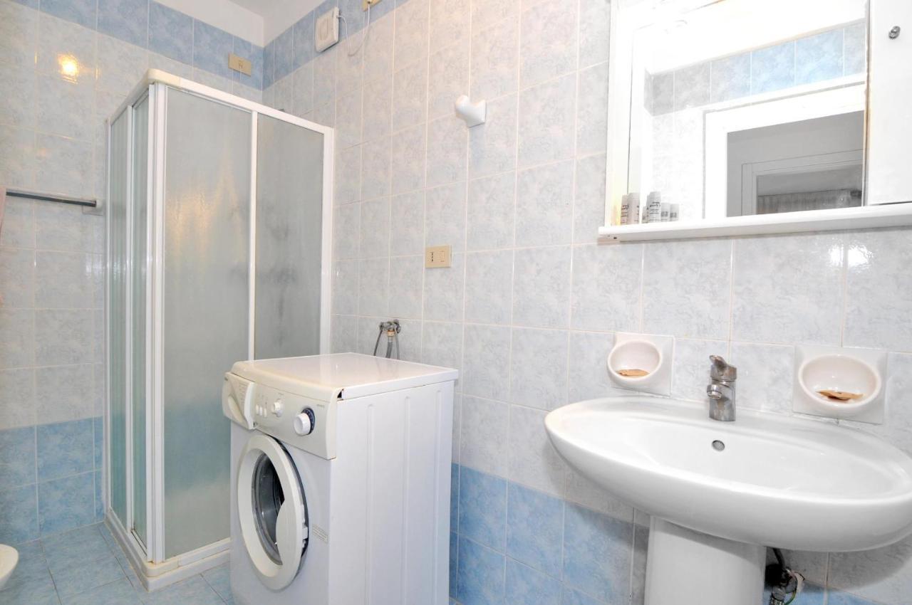 Cristoforo Colombo Apartment Каорле Екстериор снимка